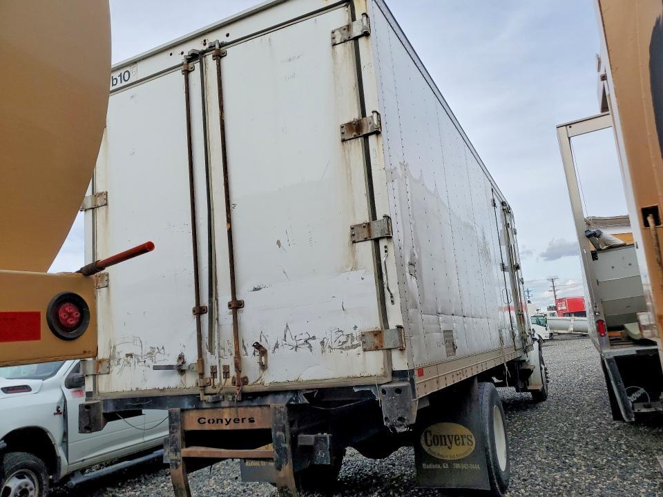 2018 Freightliner Business Class M2 BOX Truck