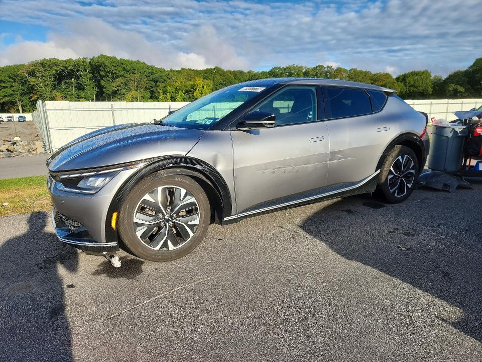 2024 KIA EV6 Wind