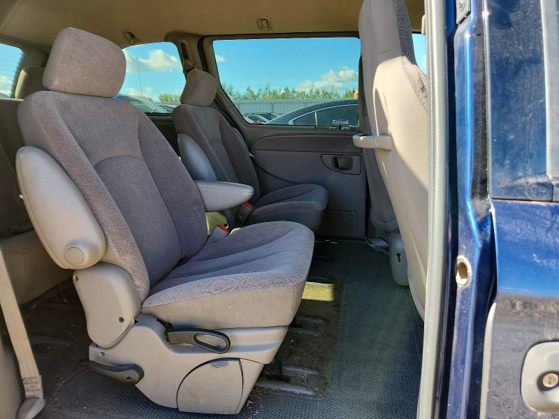 2001 Dodge Caravan SE