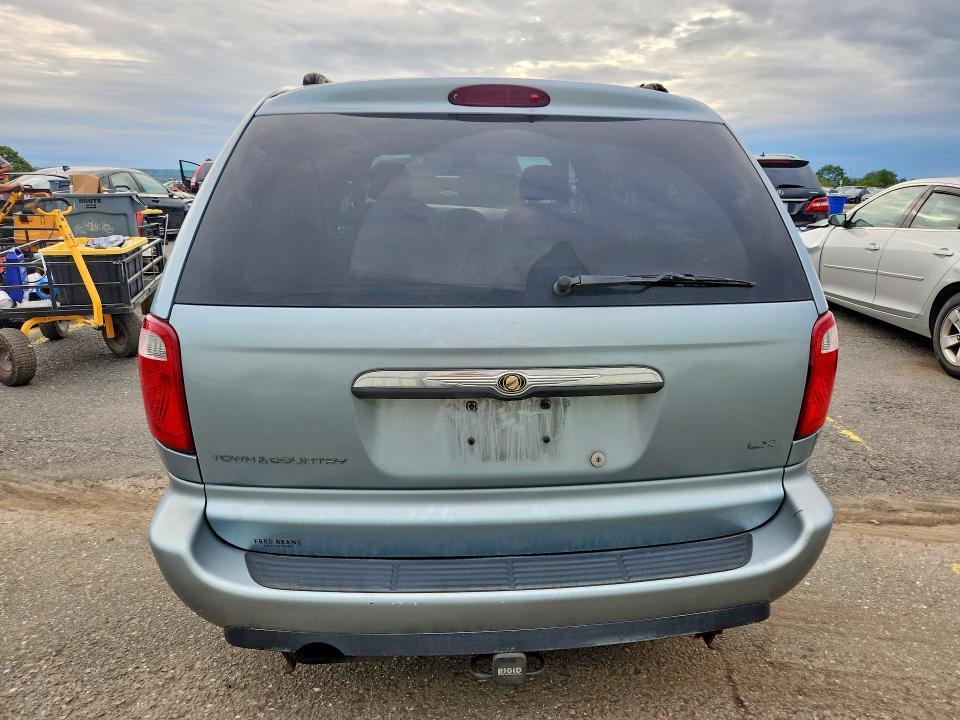 2006 Chrysler Town & Country LX