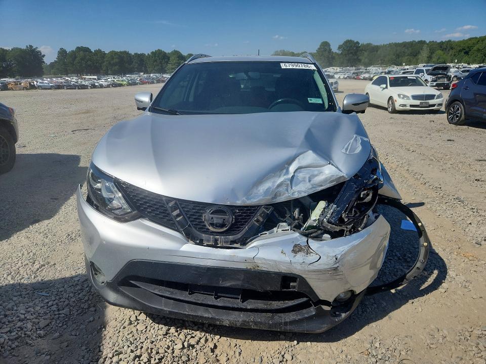 2017 Nissan Rogue Sport s