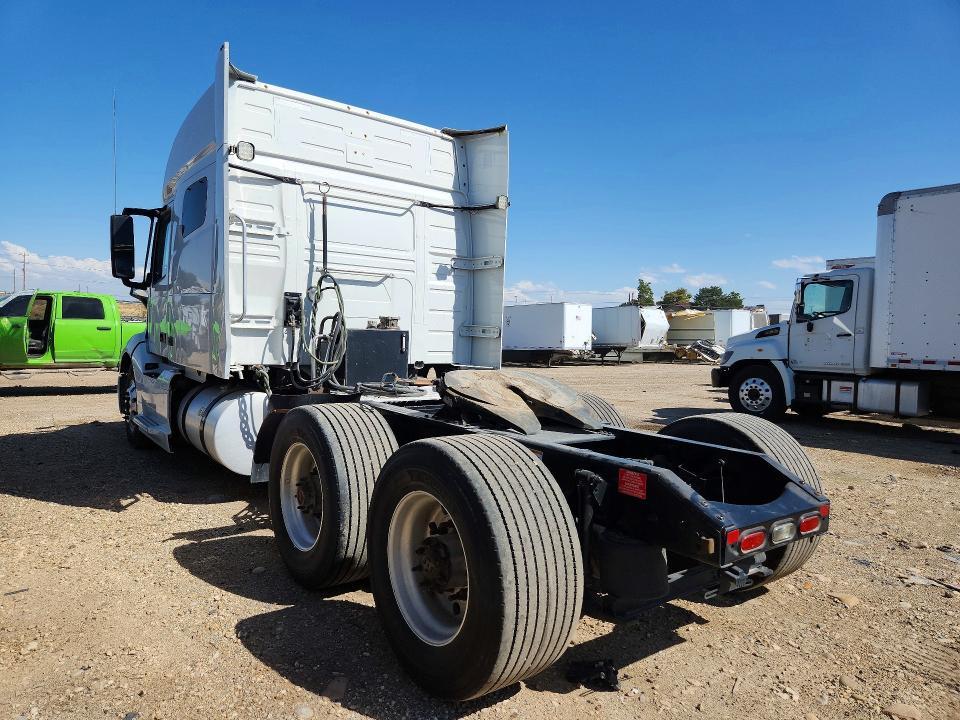 2019 Volvo VNL Semi Truck