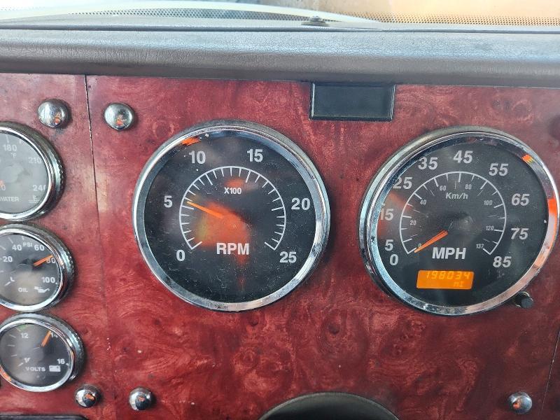 2004 International 9900 9900I