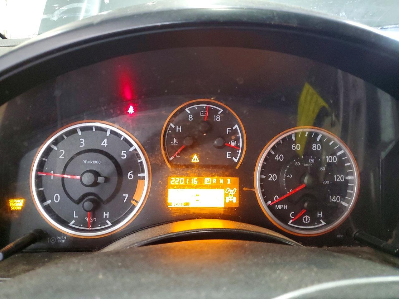 2010 Nissan Titan SE