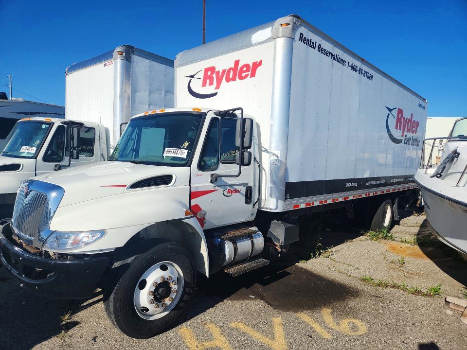 2019 International 4300 BOX Truck