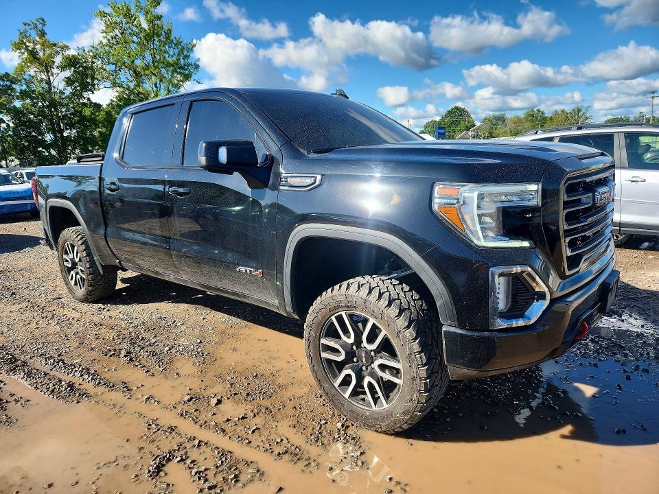 2021 GMC Sierra K1500 AT4
