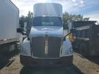2016 Kenworth T680 Semi Truck