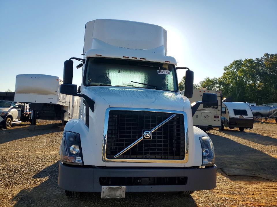 2018 Volvo VN VNL