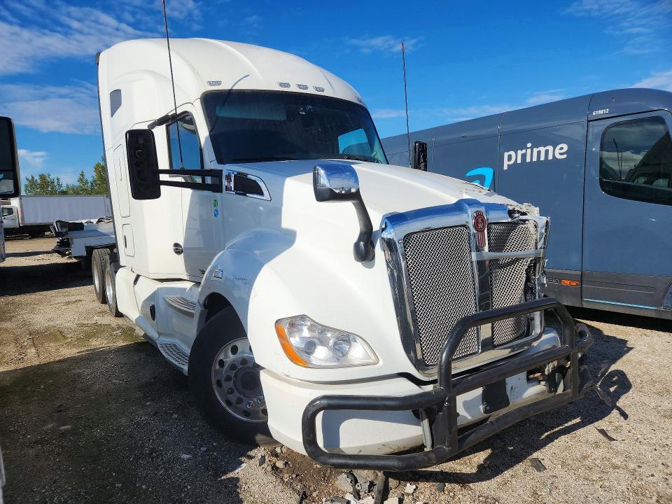 2021 Kenworth T680 Semi Truck