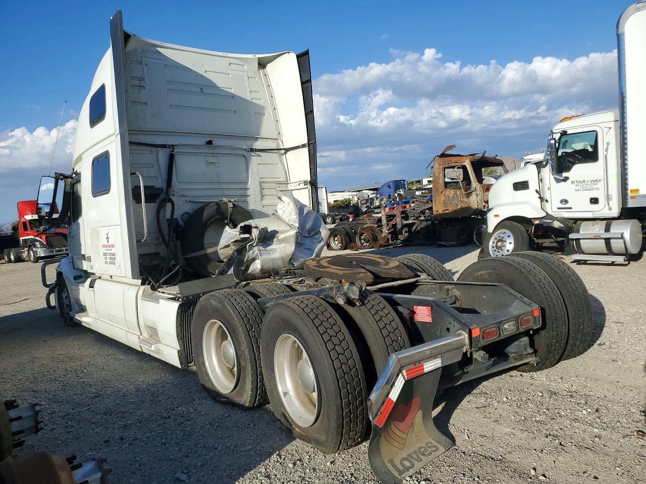 2024 Volvo VN VNL