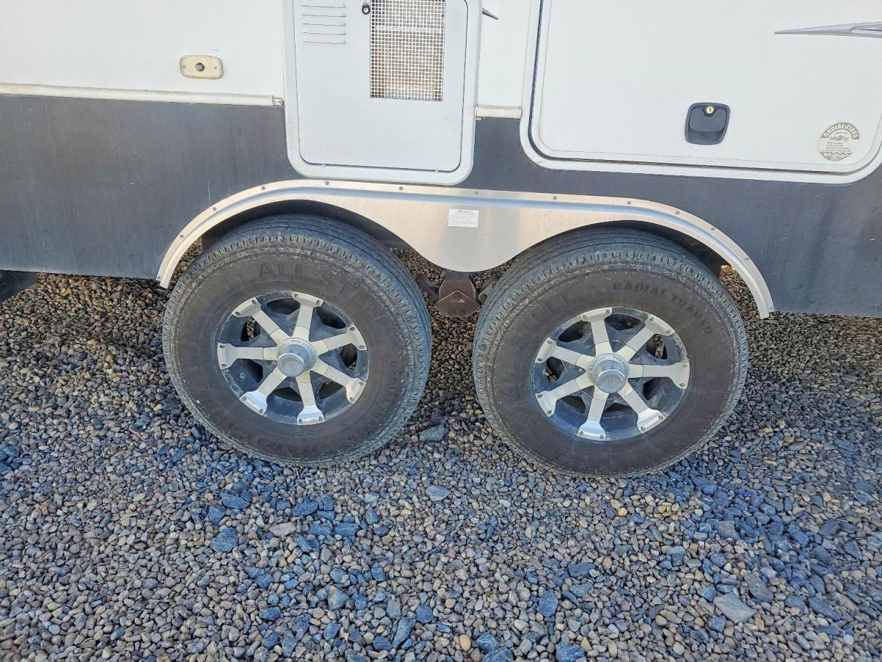 2012 Dutchmen Voltage Camper