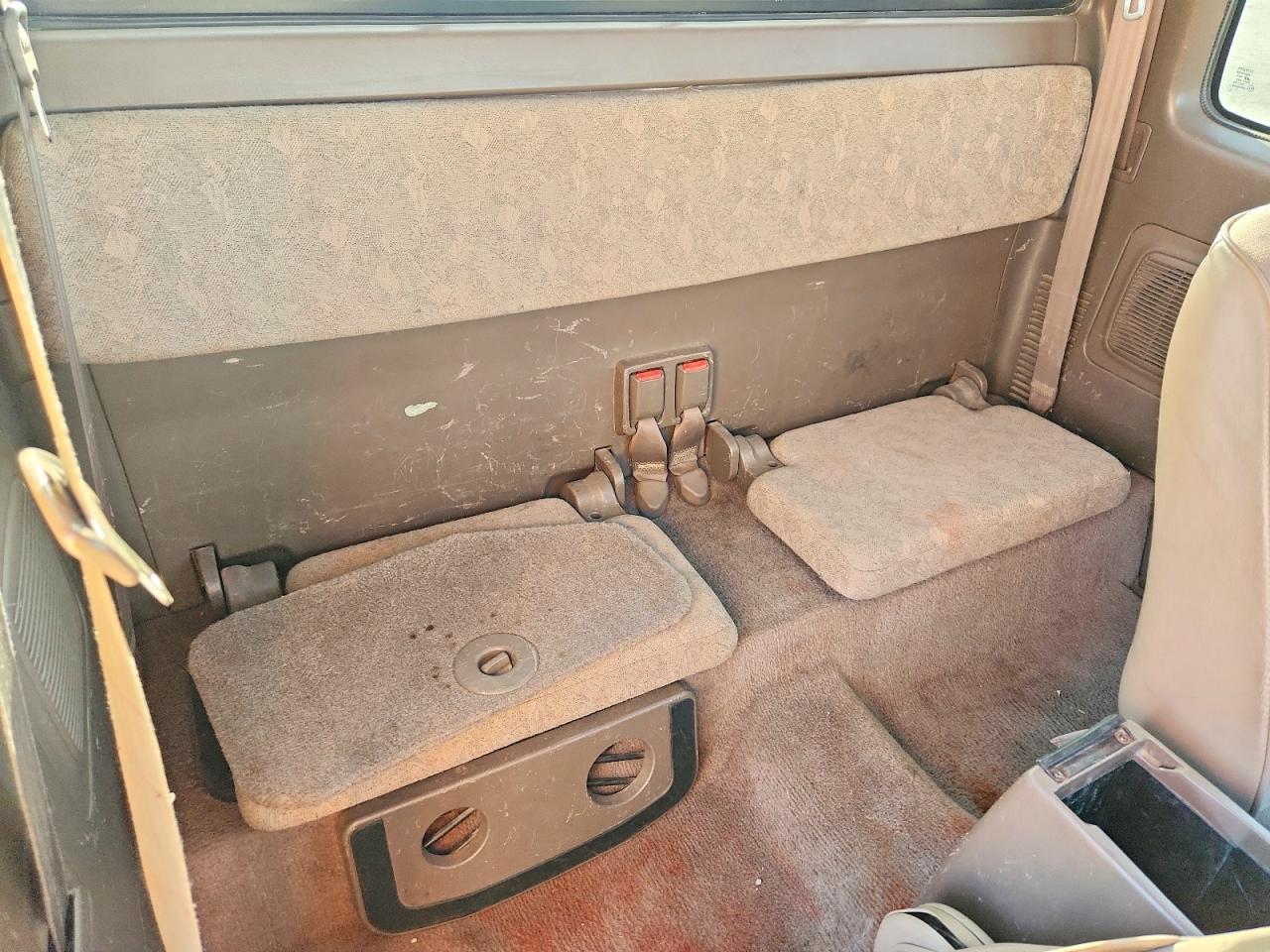 2000 Toyota Tacoma Base