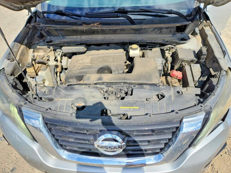 2017 Nissan Pathfinder SV