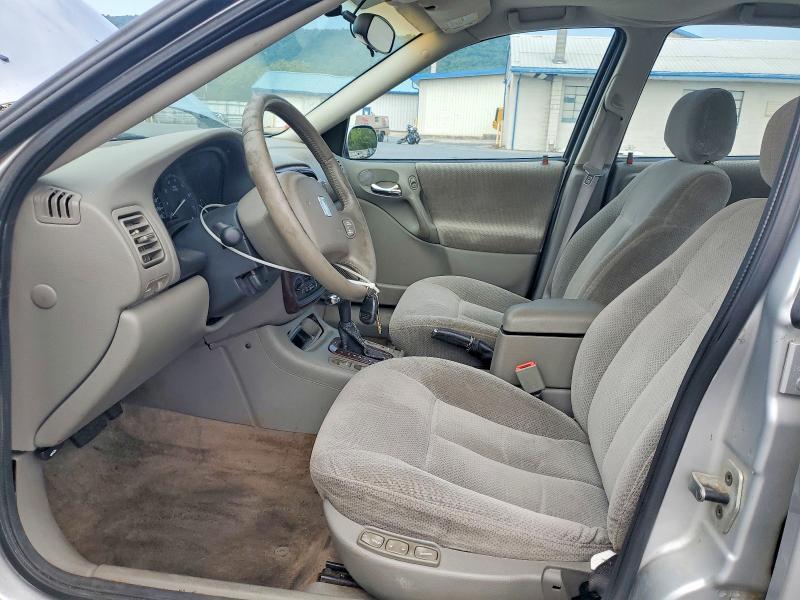 2001 Saturn L300