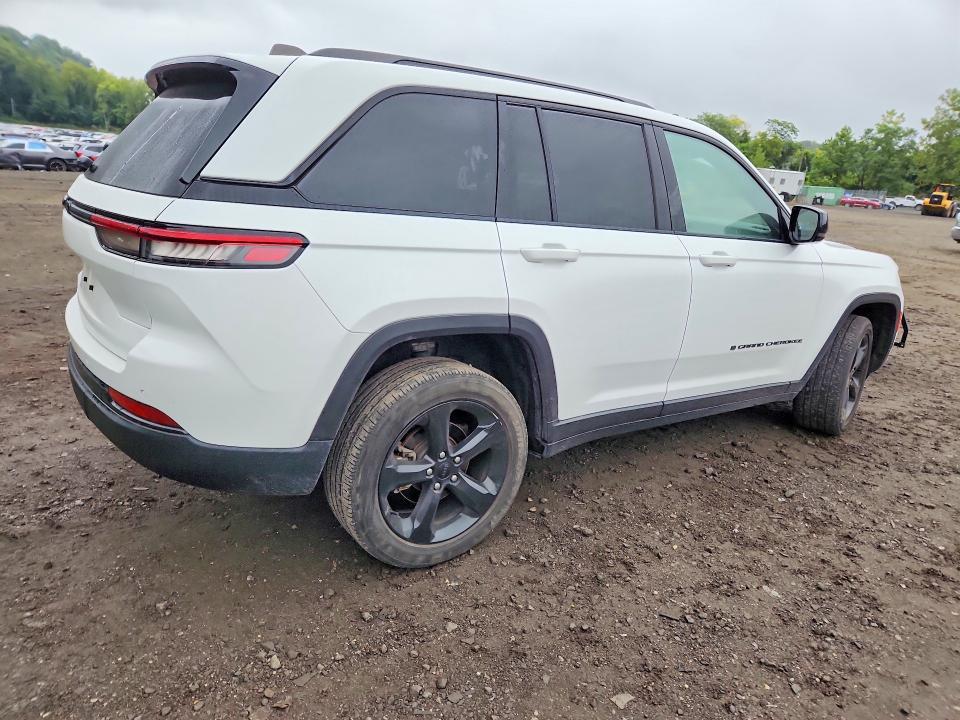 2023 Jeep Grand Cherokee Laredo