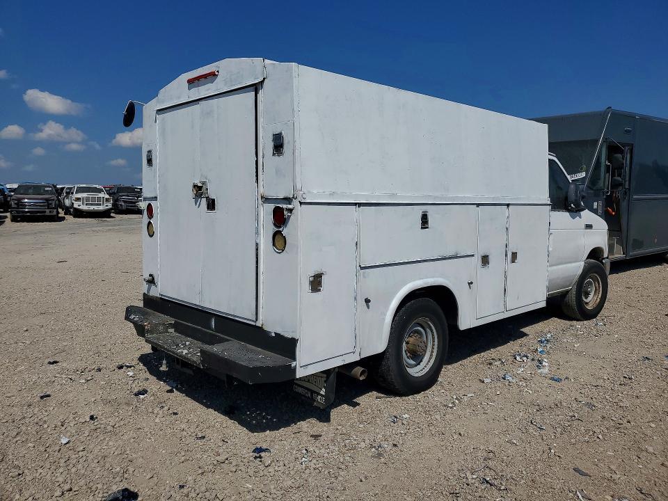 2012 Ford Econoline E350 Super Duty Cutaway Van