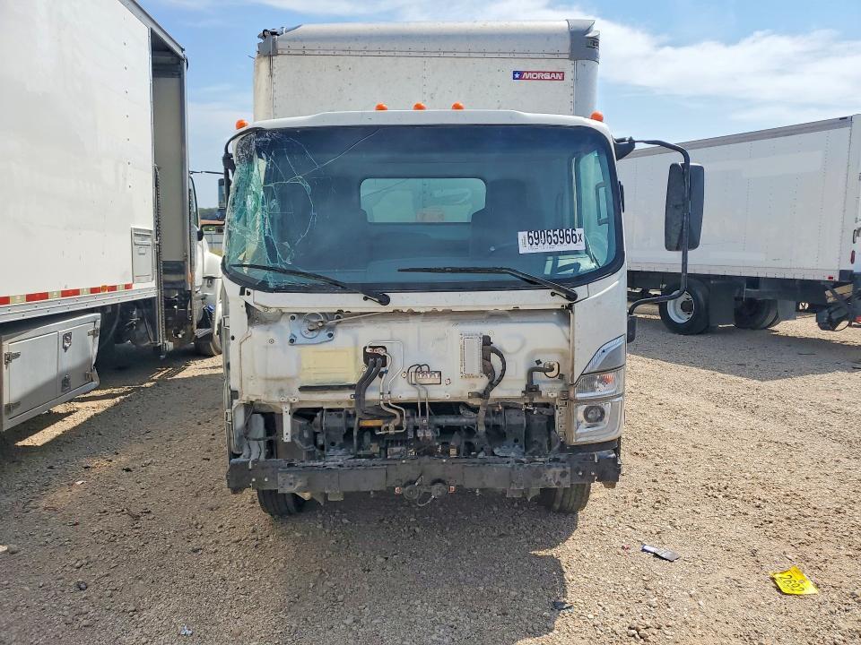 2024 Isuzu NPR HD