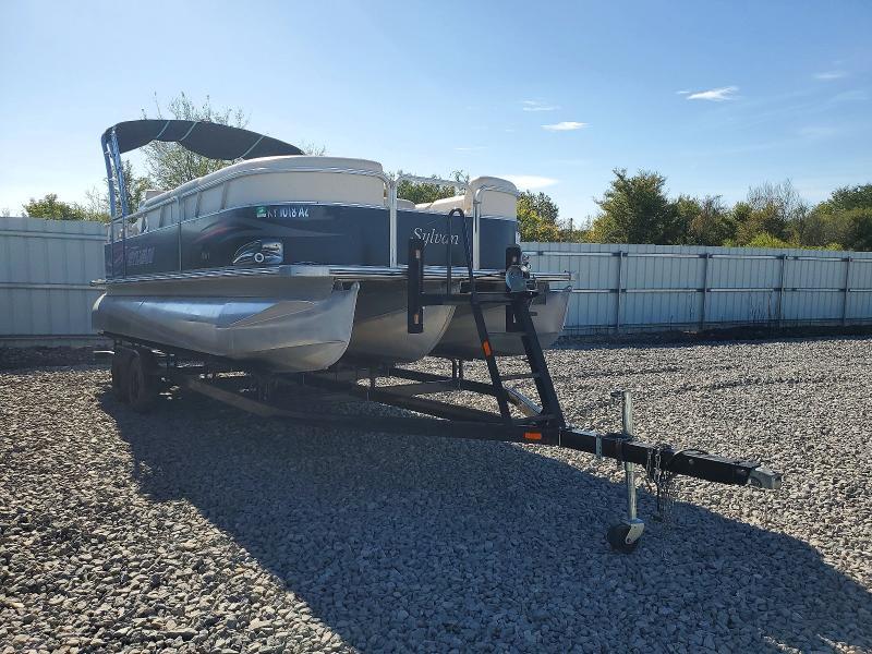2008 Sylvan Pontoon Boat