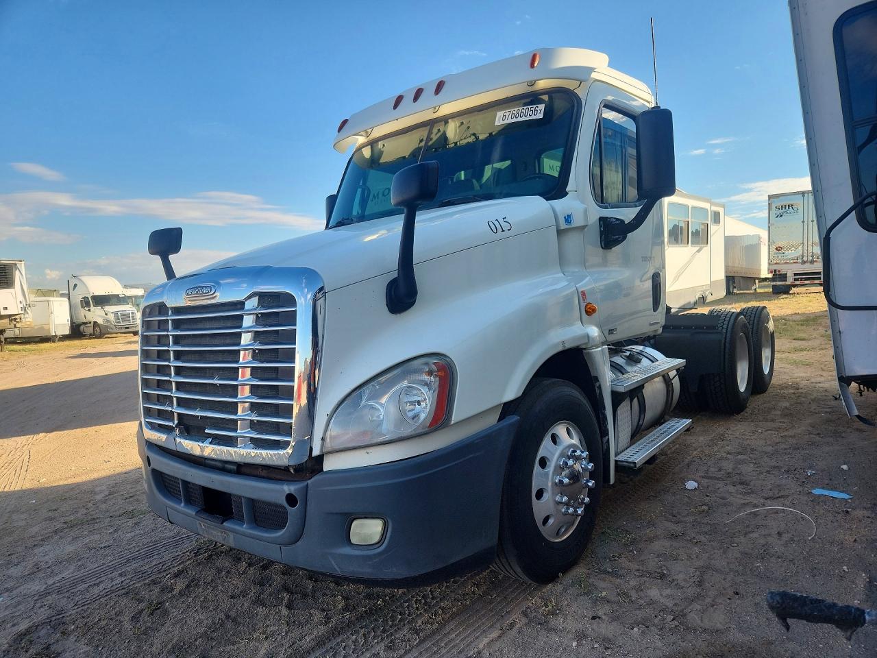 2011 Freightliner Cascadia Semi Truck