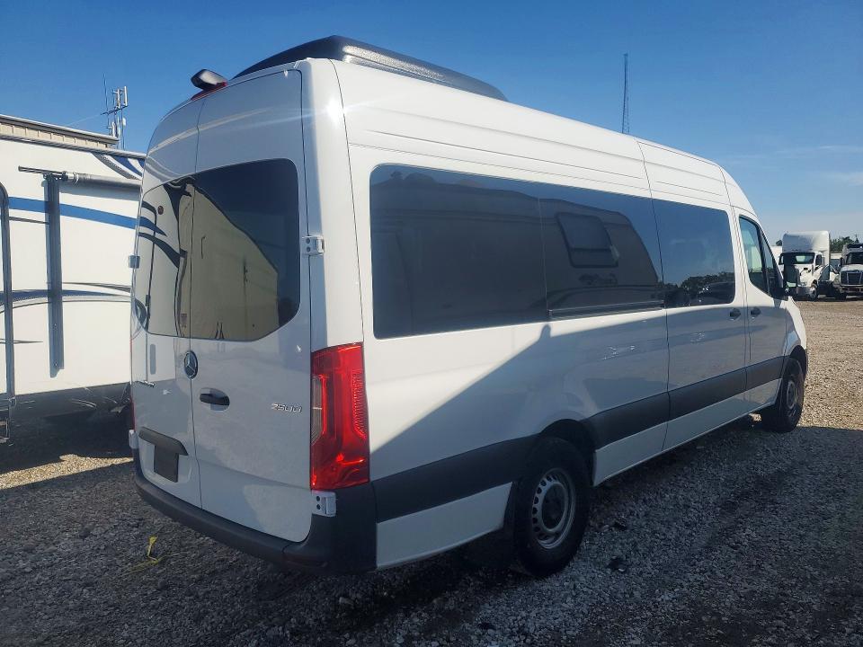 2025 Mercedes-Benz Sprinter 2500 15 Passenger