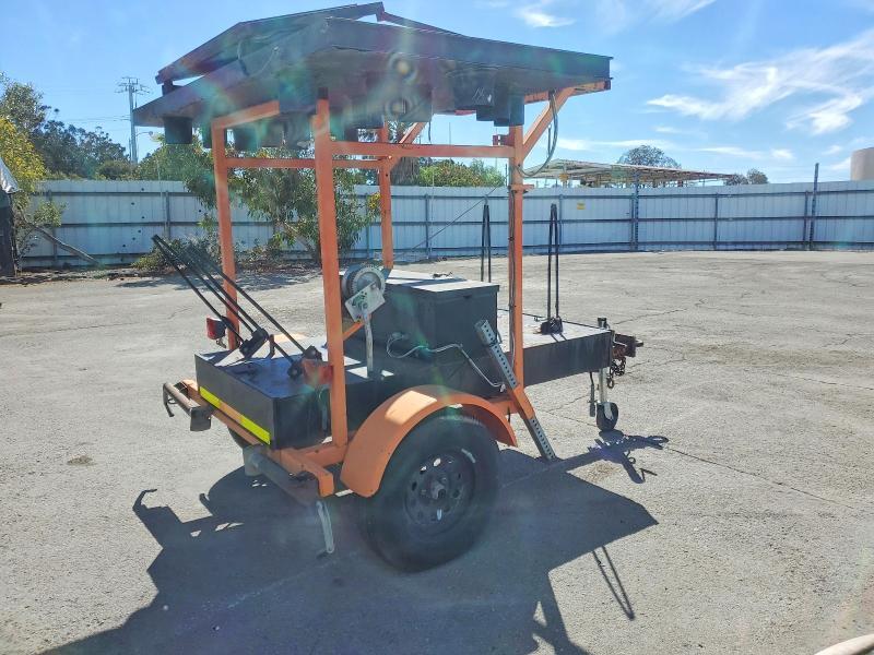 1999 TRS 1999 TRI-CITY Arrow Board Trailer