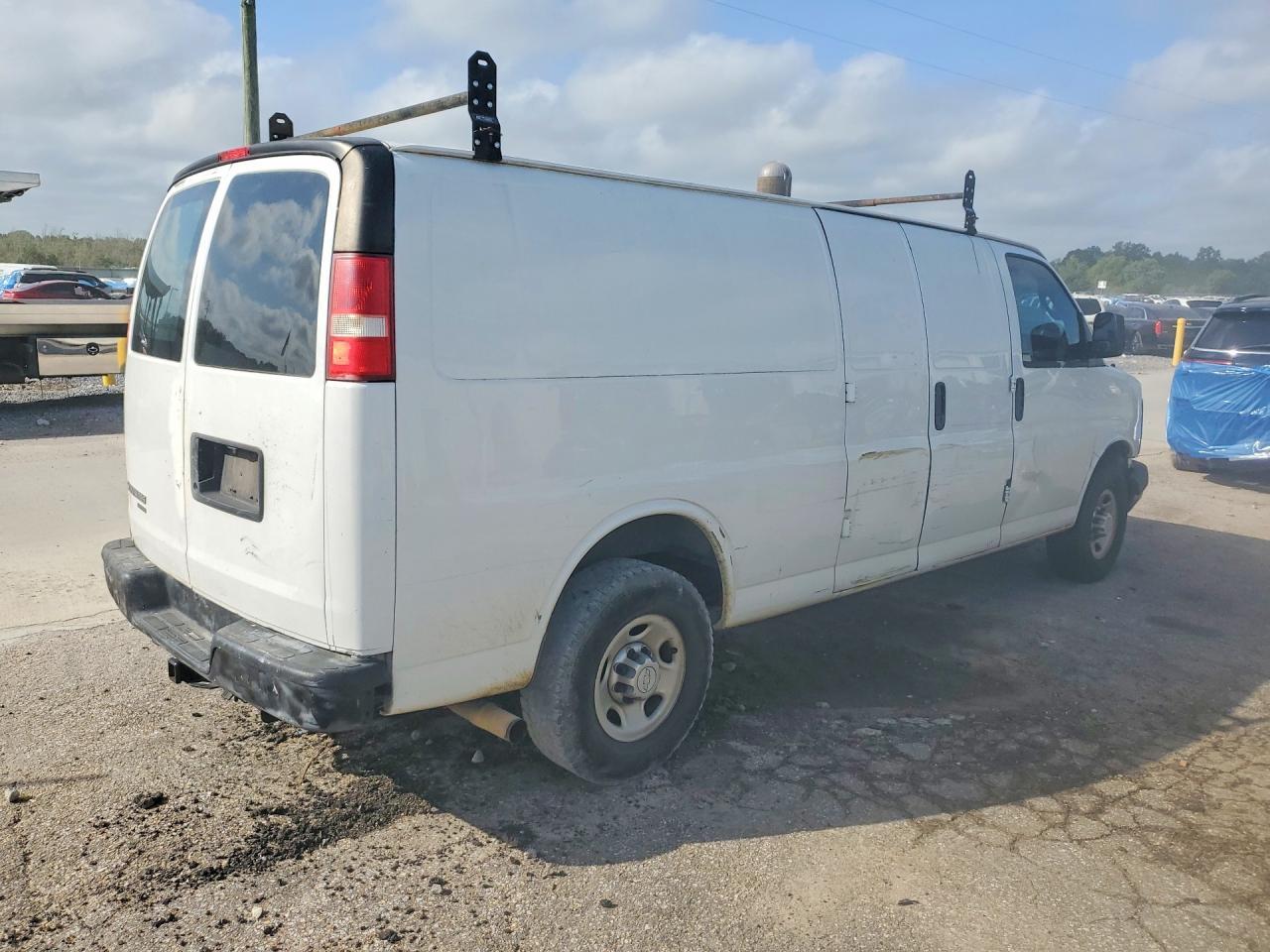 2016 Chevrolet Express G2500