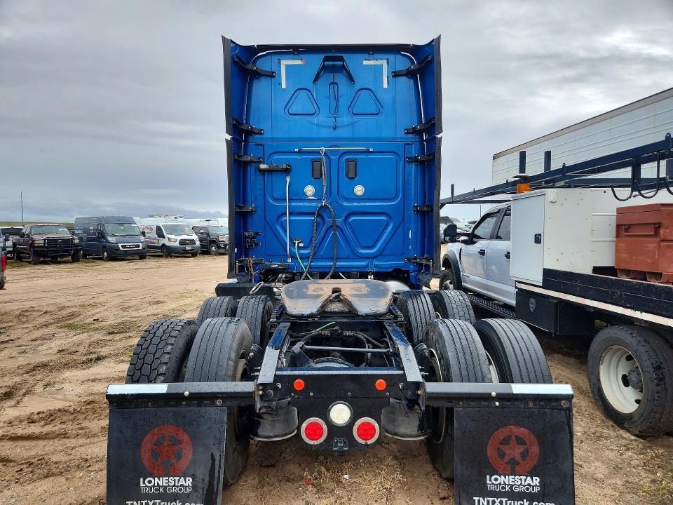2017 Freightliner Cascadia 125 Semi Truck