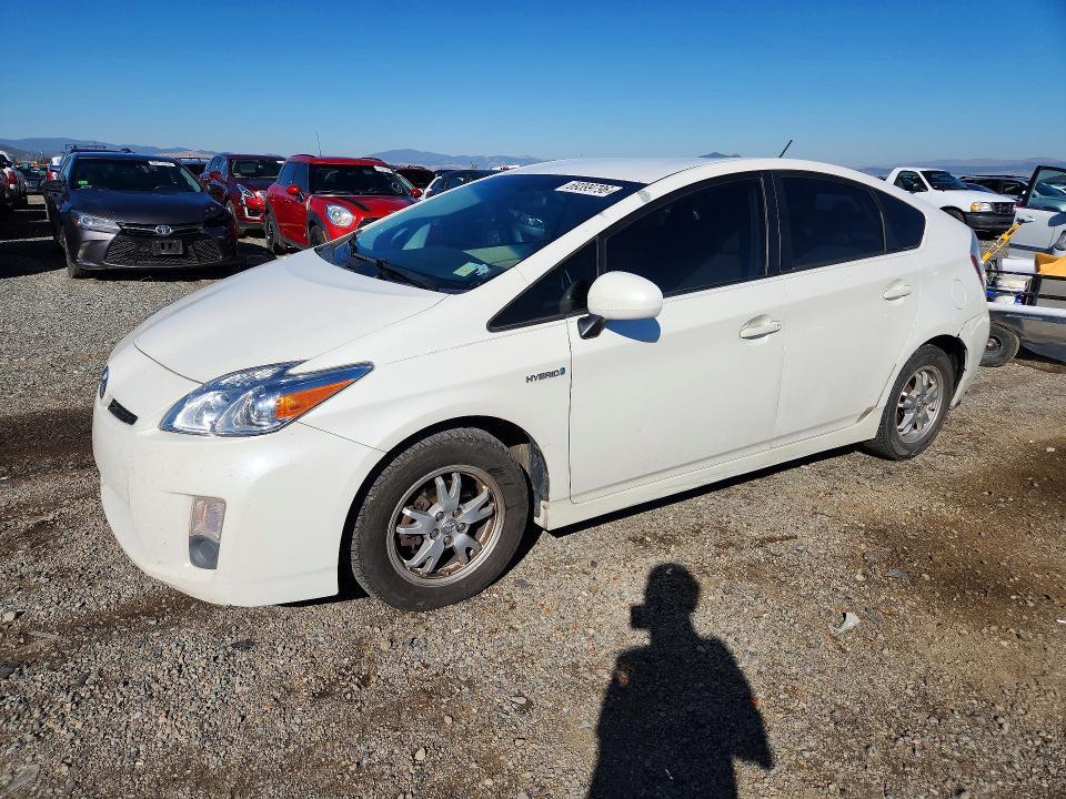2010 Toyota Prius III