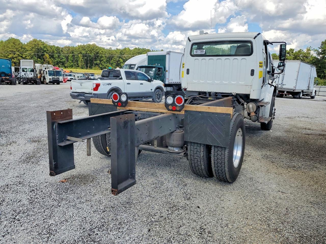 2016 Freightliner Business Class M2 Truck Cab AND Chassis