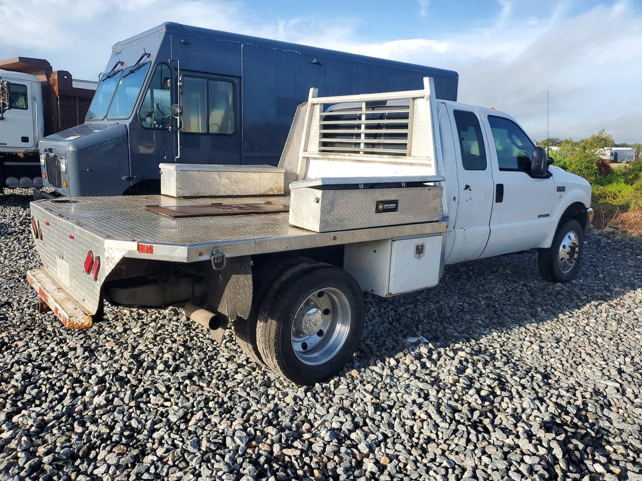 2003 Ford F550 Super Duty