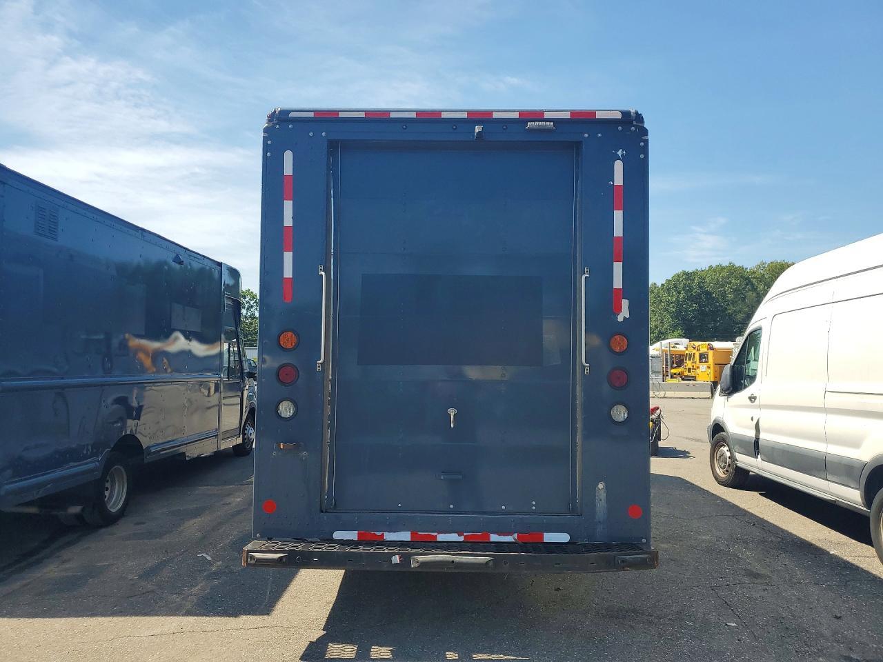 2020 Ford F59 Delivery Truck