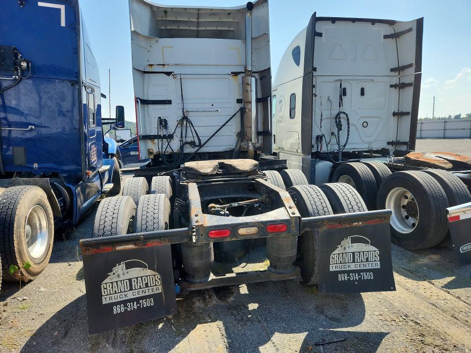 2007 Volvo VN VNL