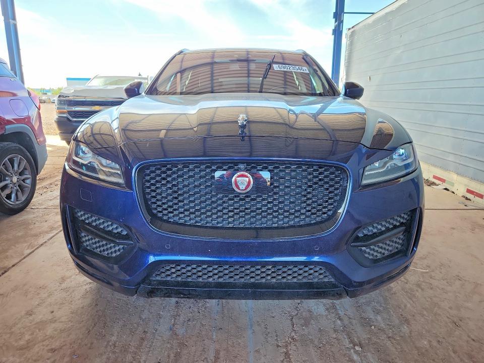 2017 Jaguar F-PACE R - Sport