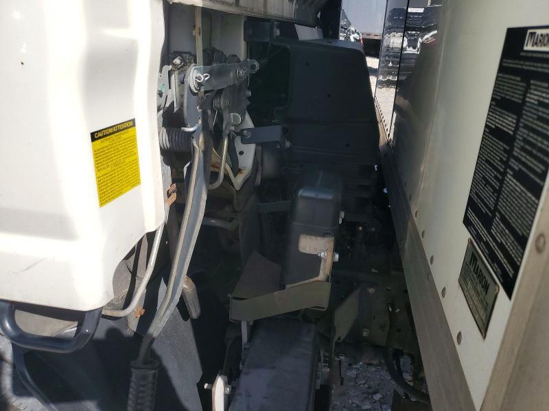 2016 Isuzu NQR Delivery Truck