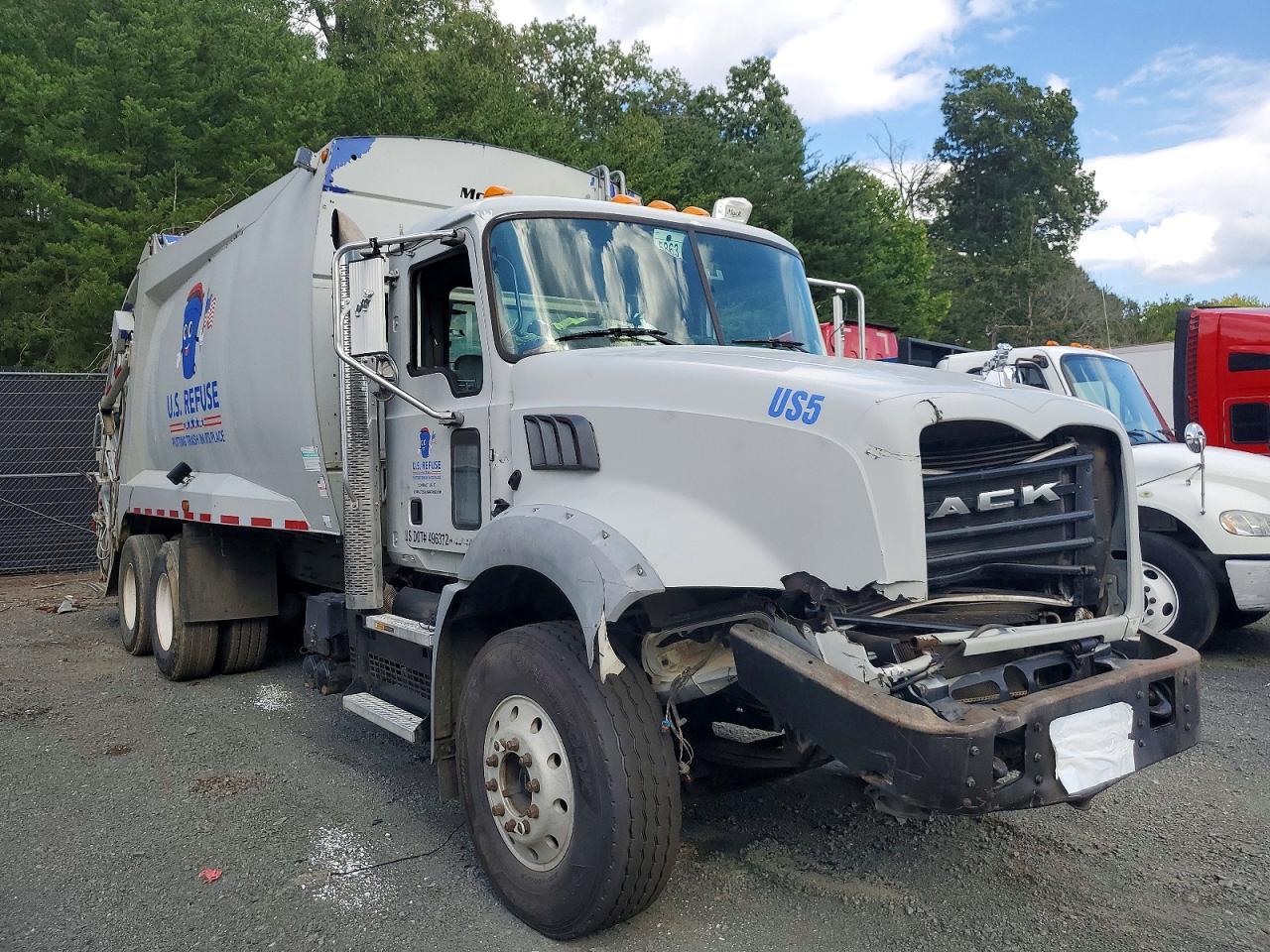 2018 Mack GU533 Refuse Truck