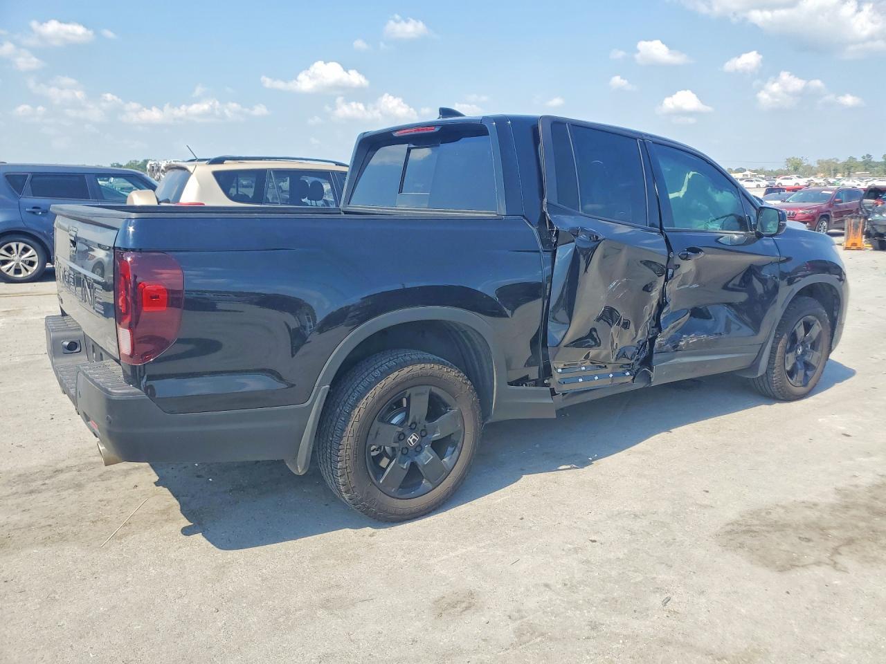 2025 Honda Ridgeline Black Edition