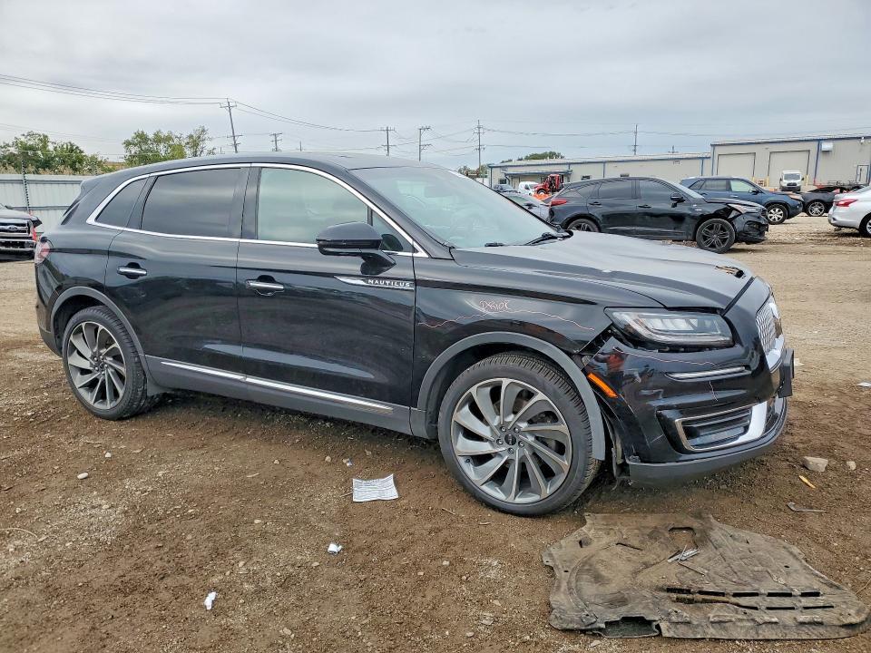 2019 Lincoln Nautilus Reserve