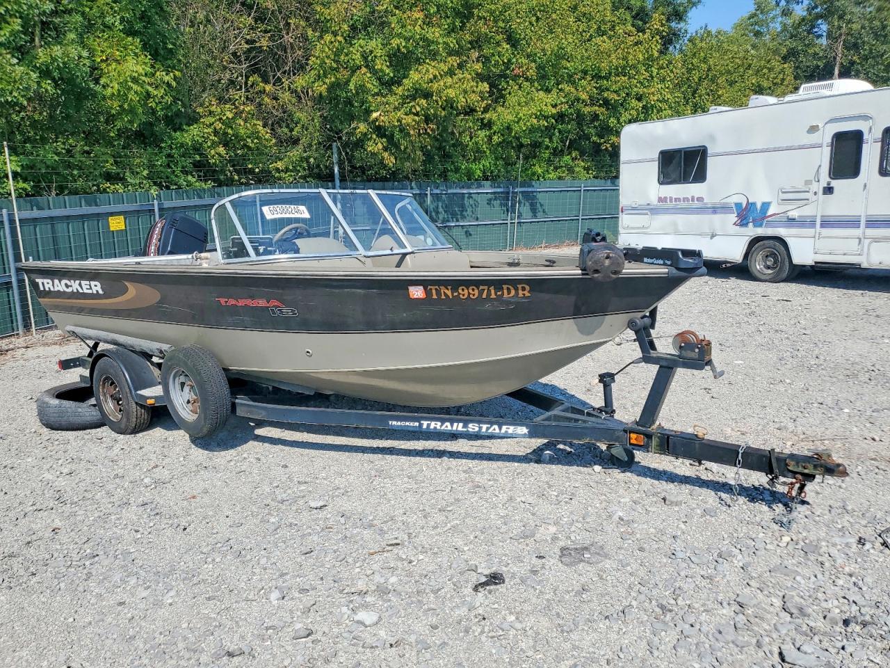 2000 Tracker Targa 17