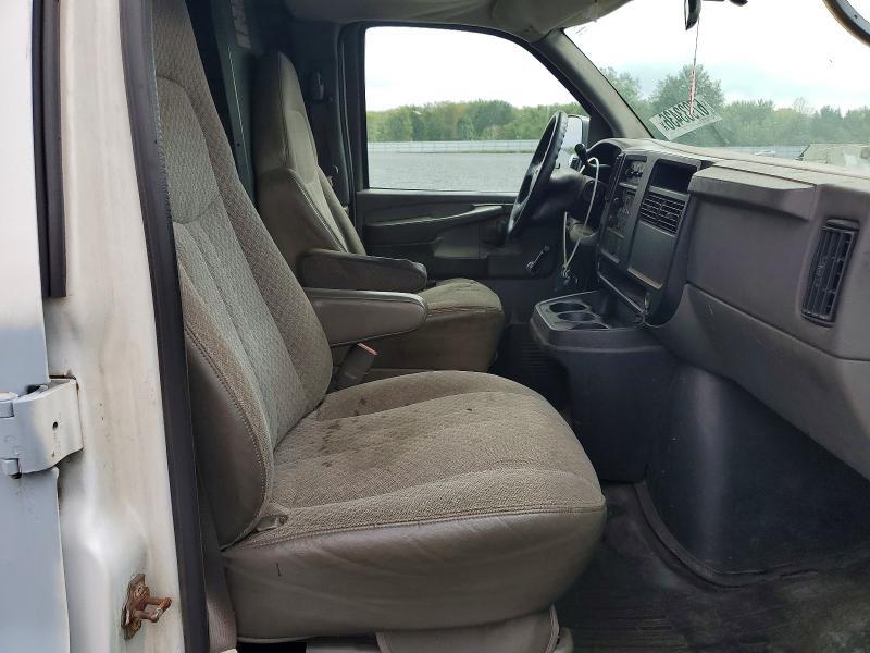 2004 GMC Savana Delivery Van