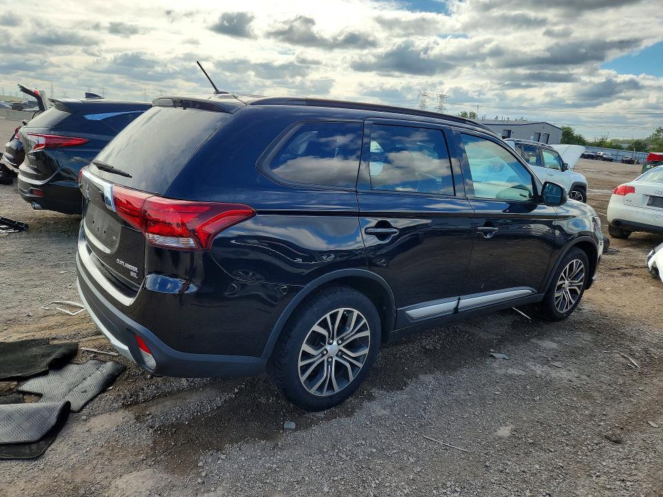 2016 Mitsubishi Outlander SE