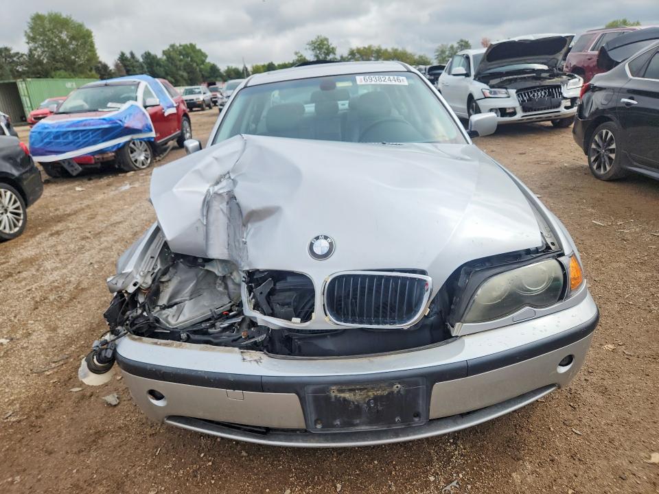 2004 BMW 325 XI
