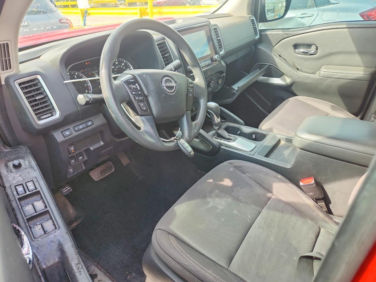 2022 Nissan Frontier SV