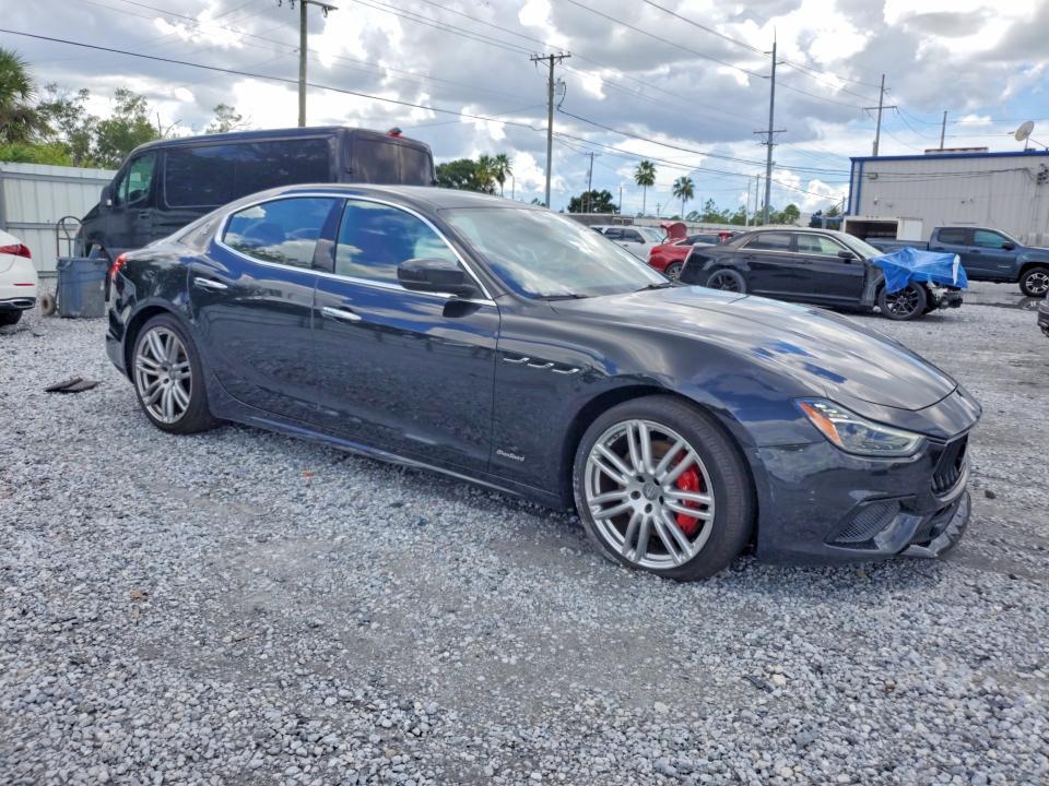 2018 Maserati Ghibli S