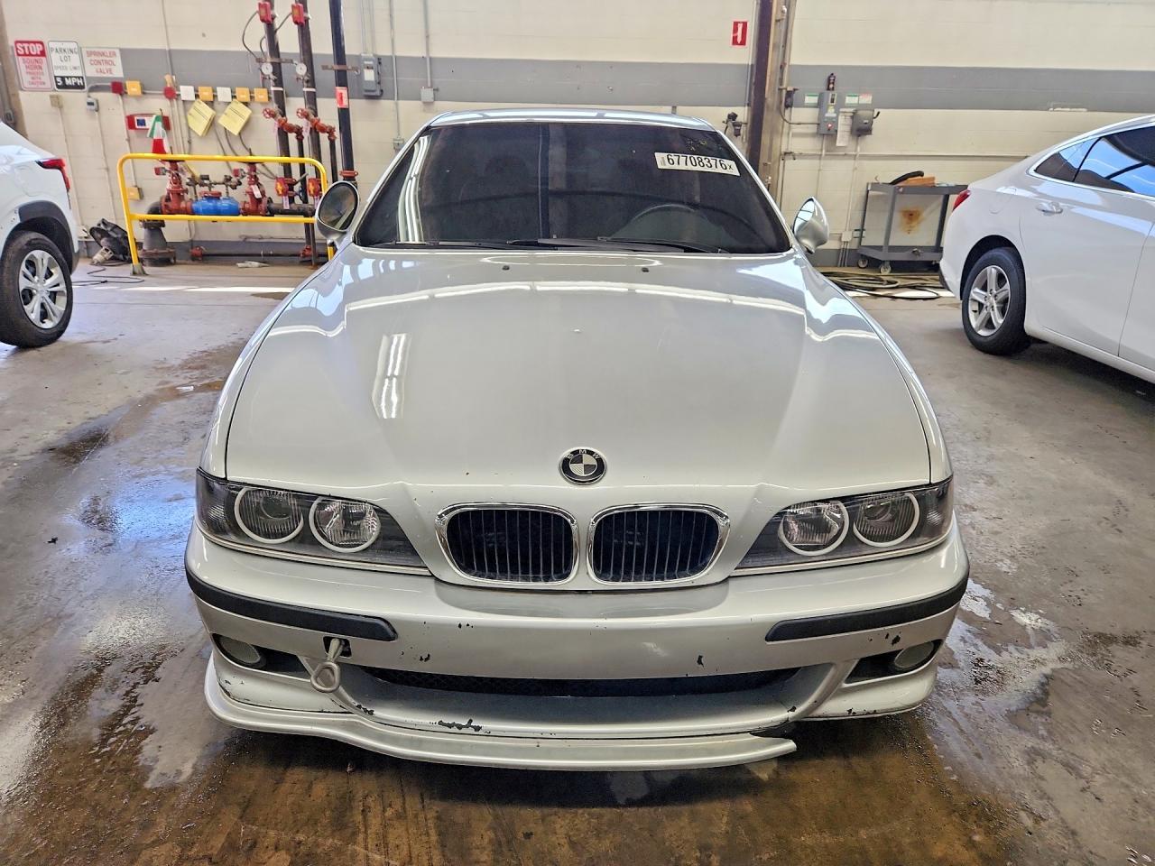 2000 BMW M5 Base