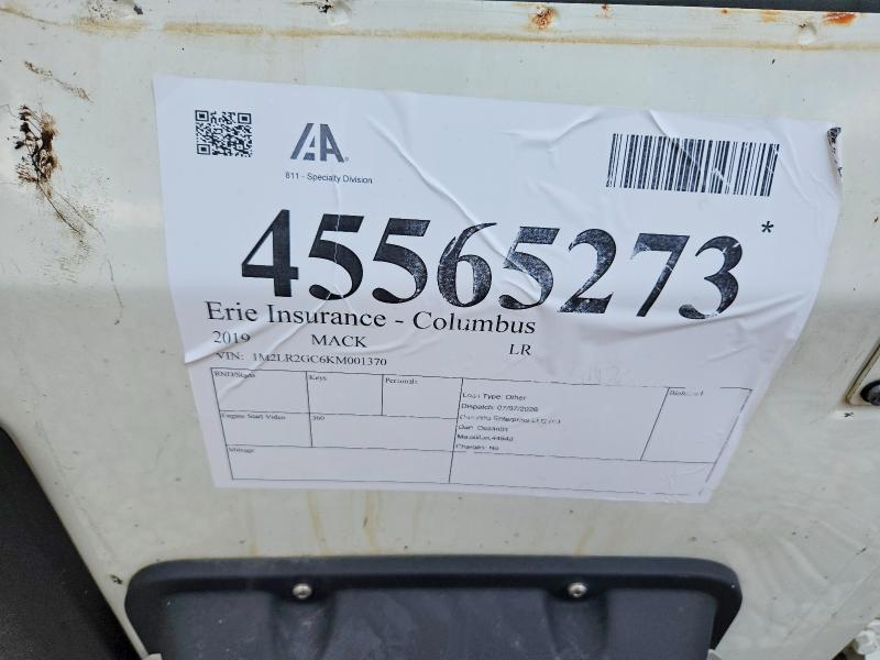 2019 Mack LR Refuse Truck