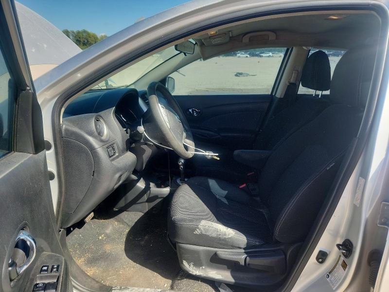 2016 Nissan Versa 1.6 SV
