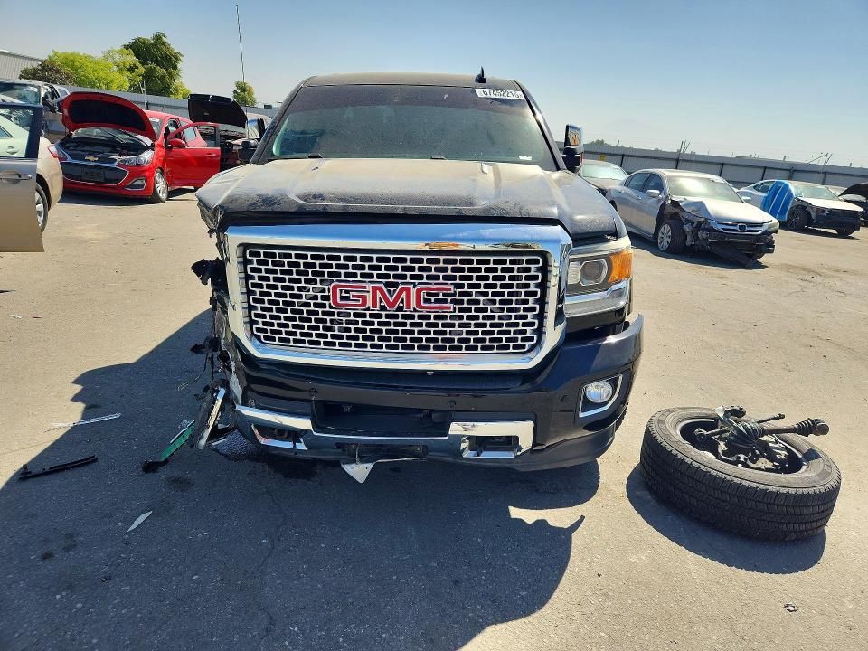 2015 GMC Sierra K2500 Denali