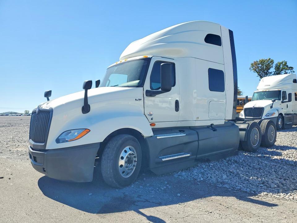 2022 International LT625 Semi Truck