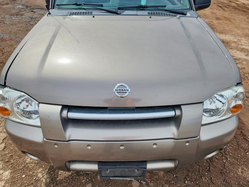 2004 Nissan Frontier Standard