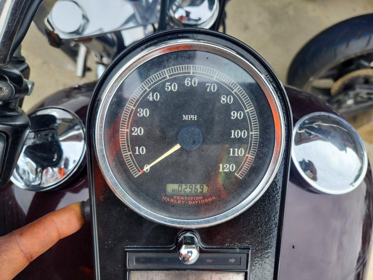 2005 Harley-Davidson Fxstbi